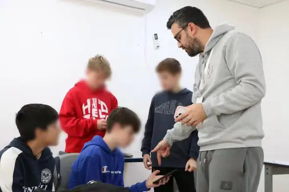 יצירה במרחבים מוגנים